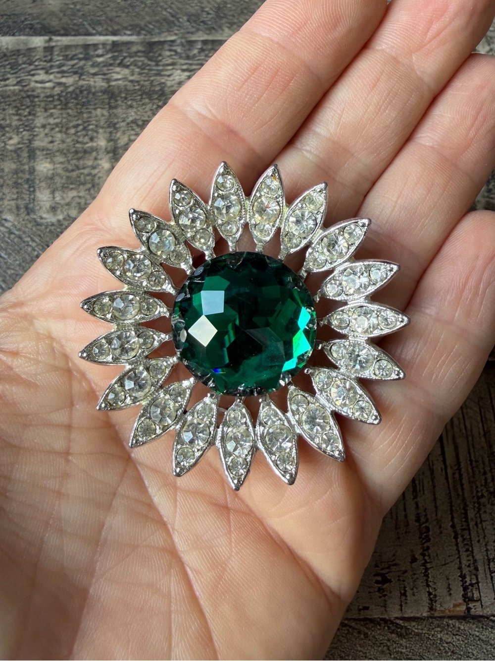 Sarah Coventry Kathleen Floral Brooch